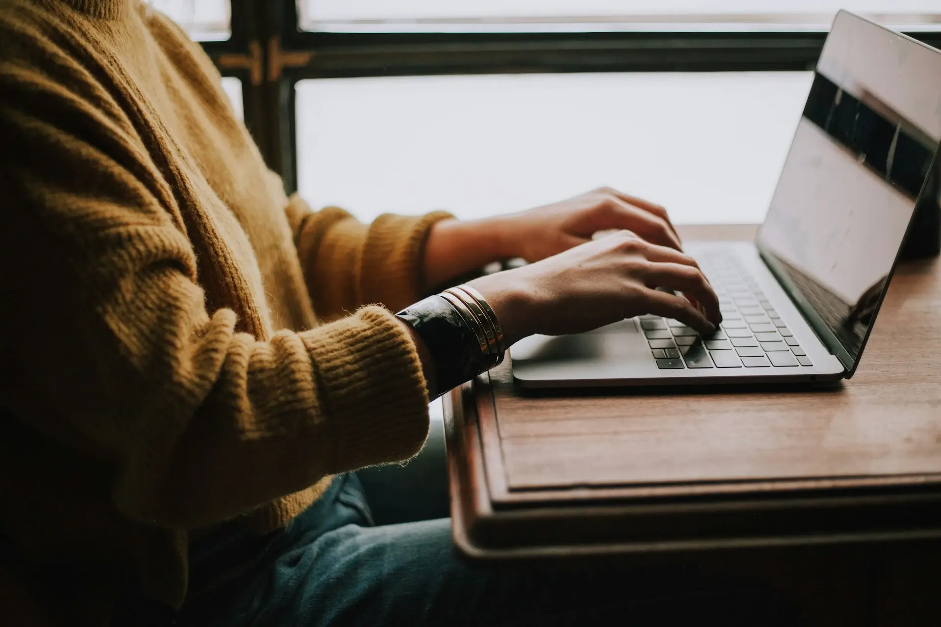 Competitive Intelligence FAQs: Market, Product, and Pricing Insights