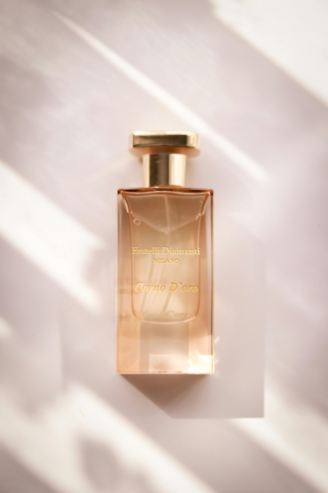 Luxury Fragrance Lovers’ Choice: Best Selling Perfume Samples 2024
