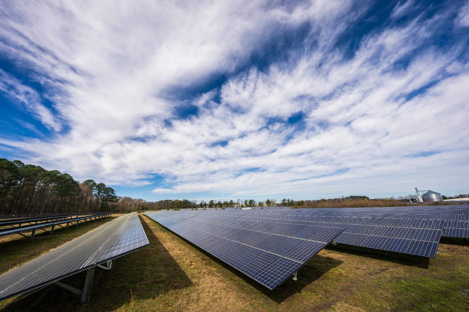 Commercial Solar Panels Leicester: A Sustainable Energy Solution