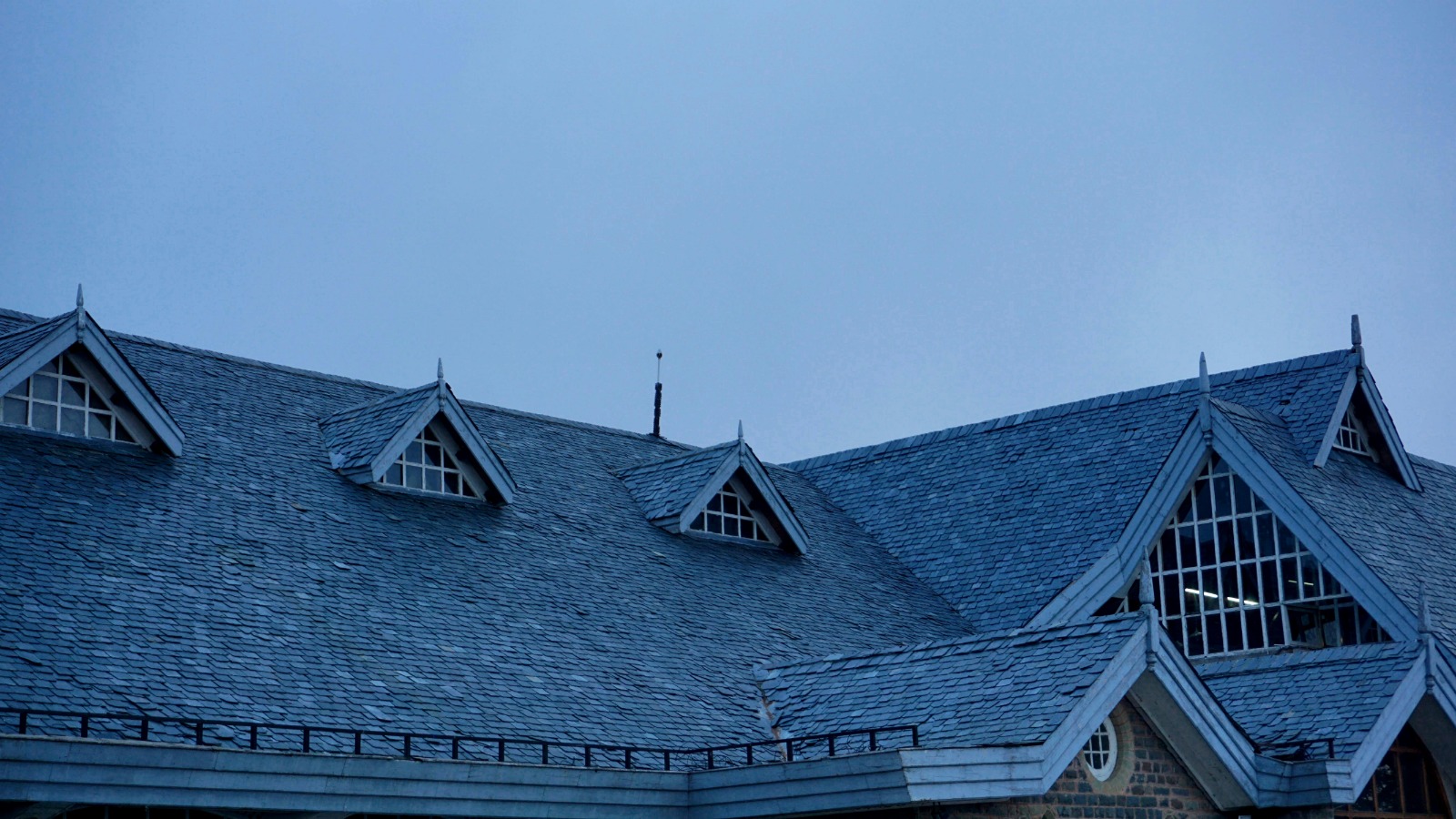 Best Roofing in Covington, LA for Homes &amp; Businesses | Peak Exteriors