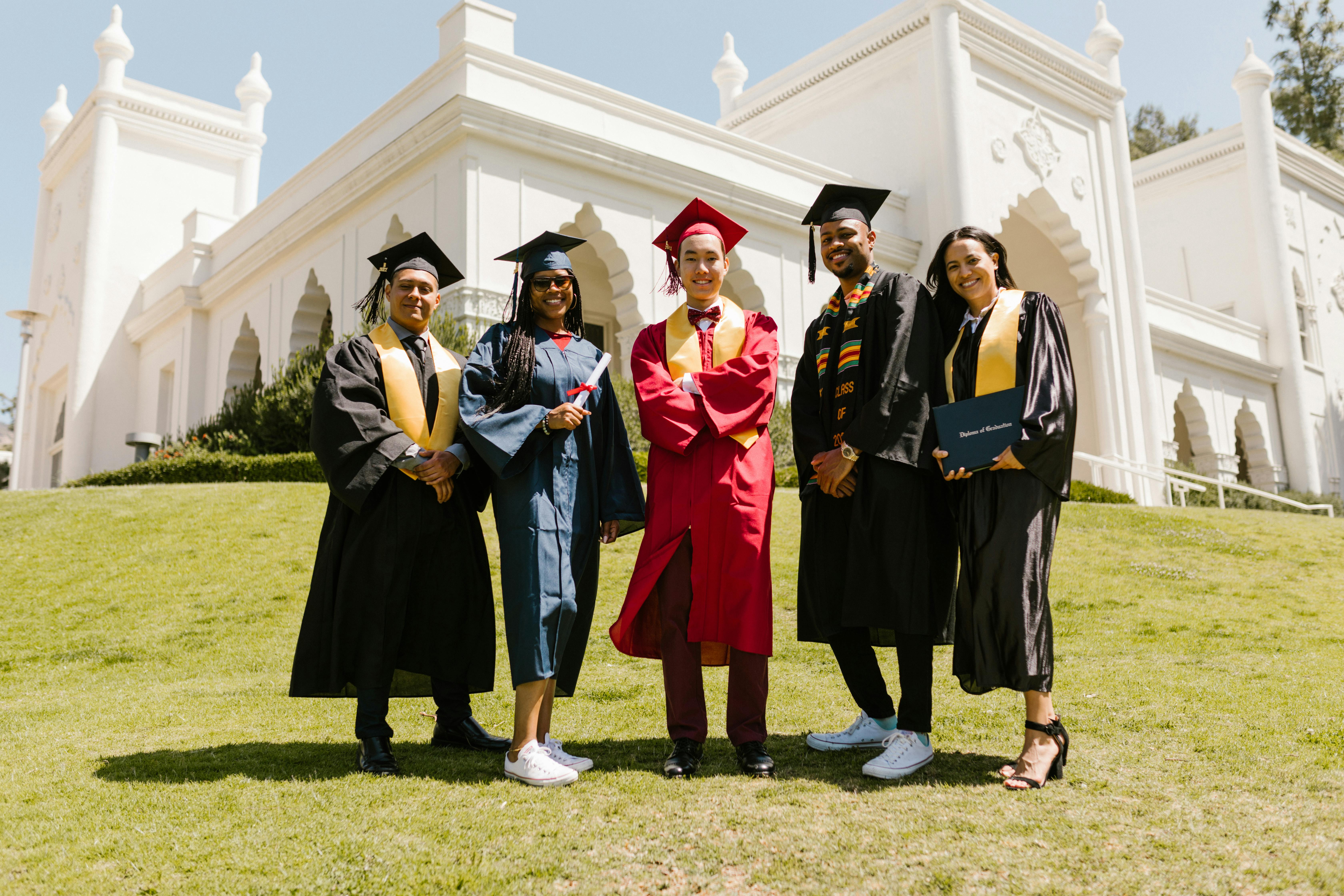 Best Fake Diplomas: Affordable, Realistic, and Fast Delivery