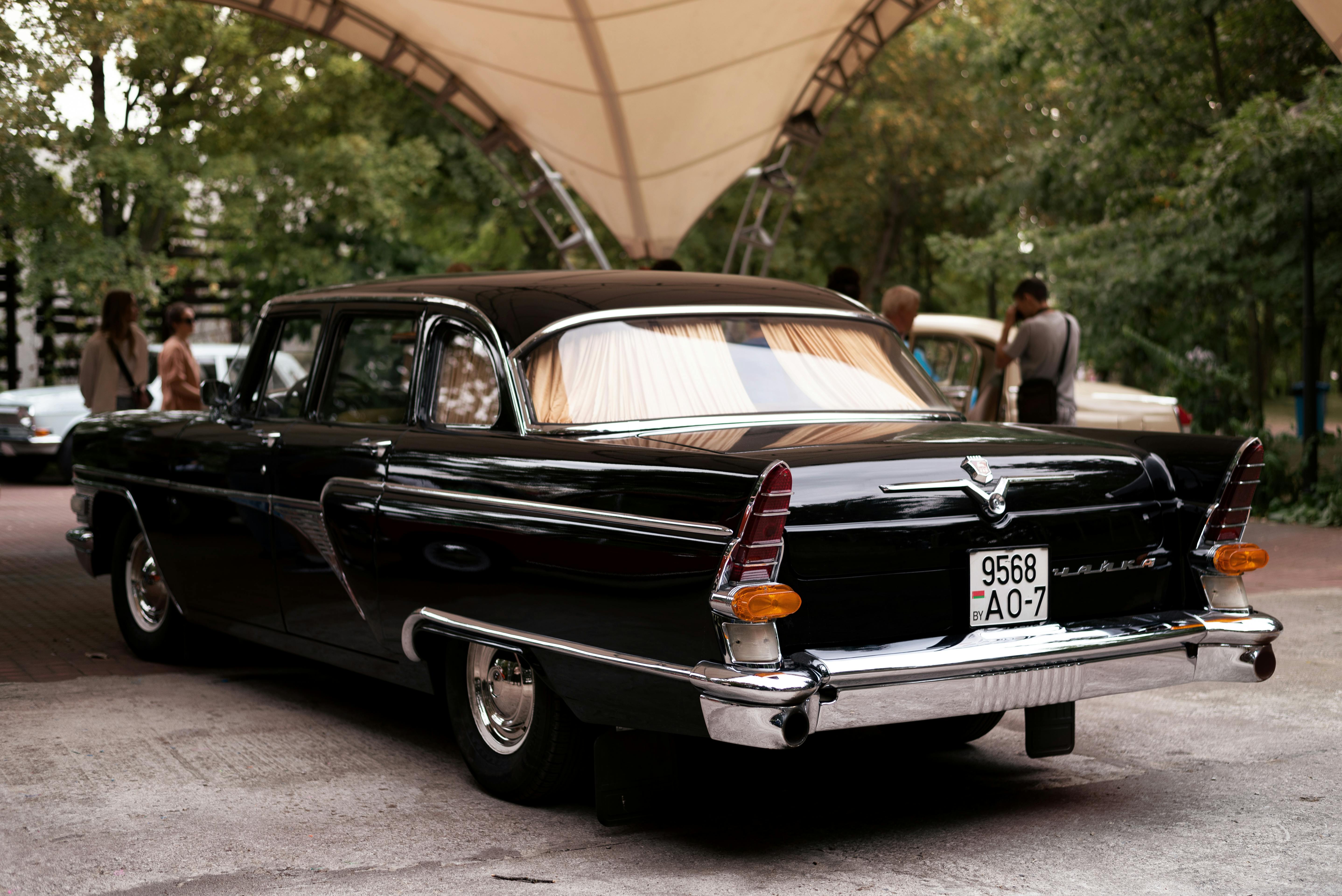 Limousine Services Miami: Luxury Transfers for Any Destination
