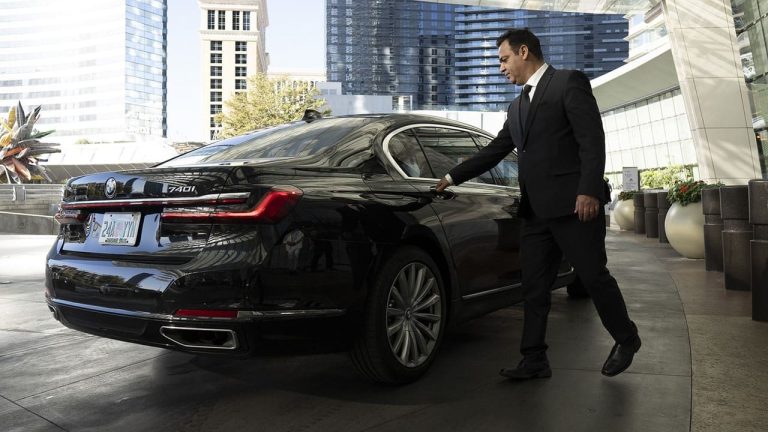 Chauffeured-Limousine-Service